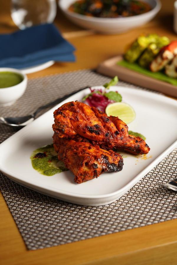 Marriott Executive Apartments Haiderabad Buitenkant foto
