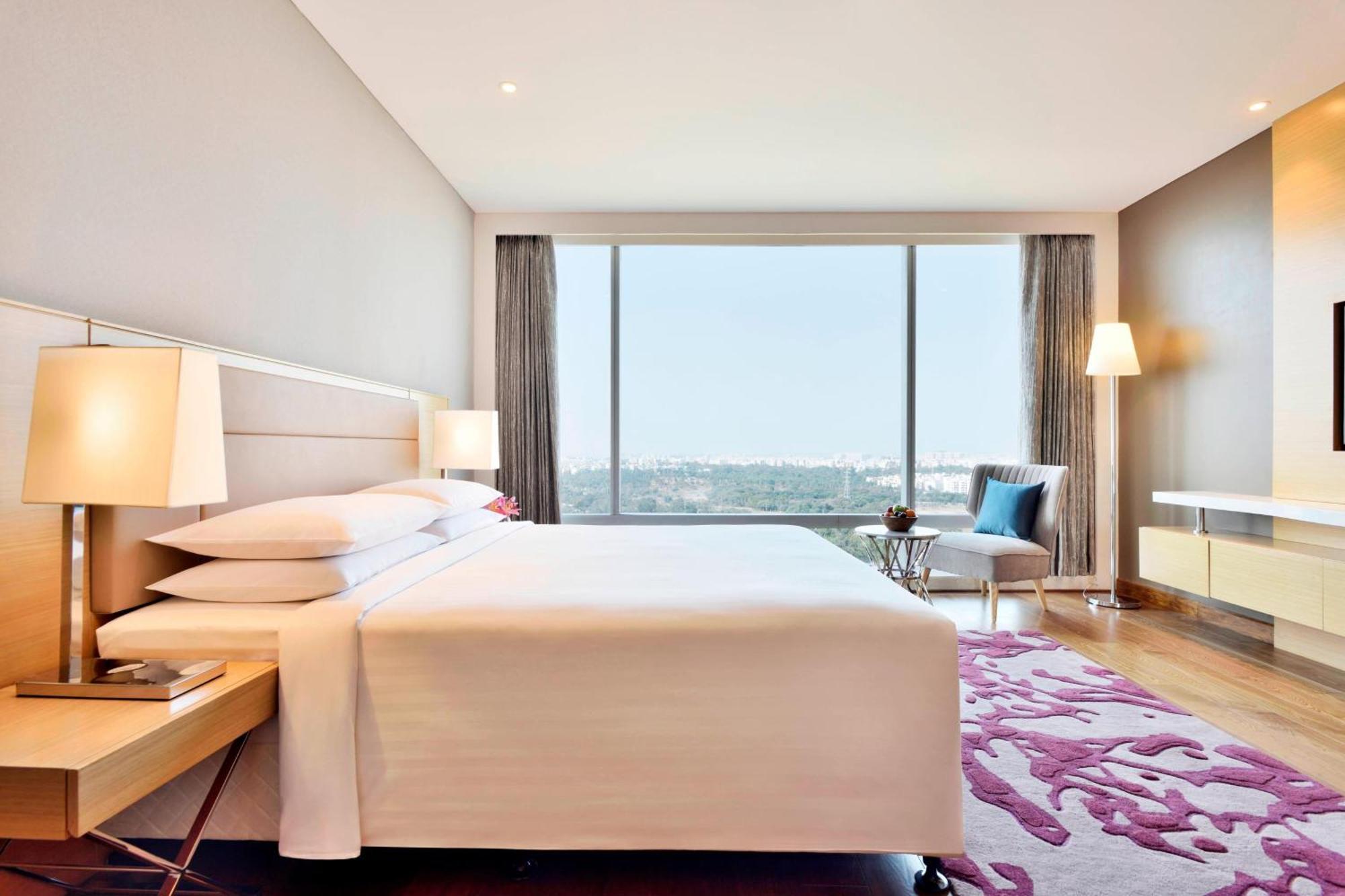 Marriott Executive Apartments Haiderabad Buitenkant foto