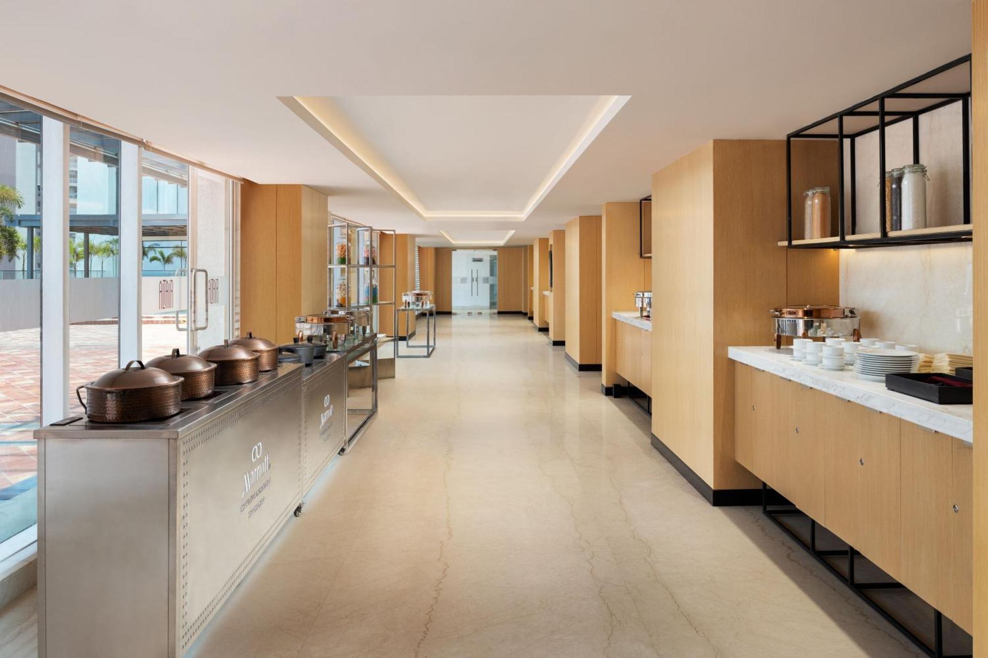 Marriott Executive Apartments Haiderabad Buitenkant foto